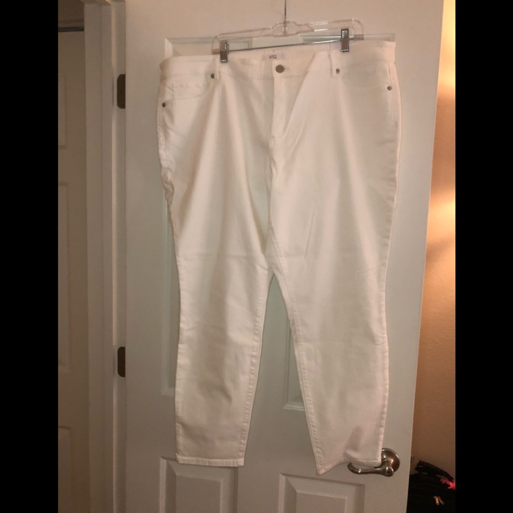 White Jeans